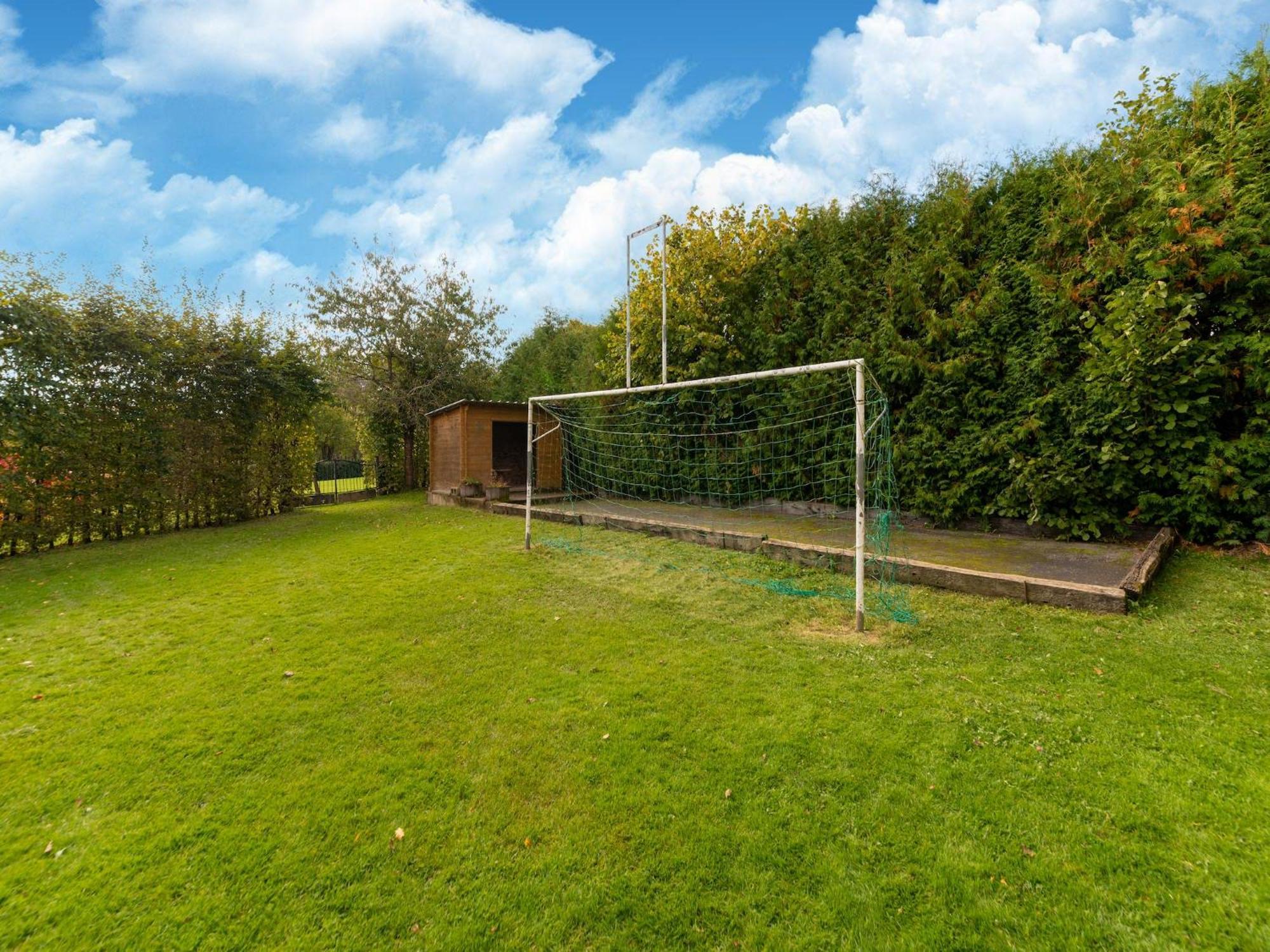Wonderful Holiday Home In Montleban With Sauna エクステリア 写真